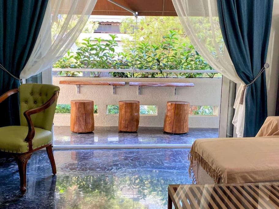 Sarakin's Mansion Luxury Retreat * Athens